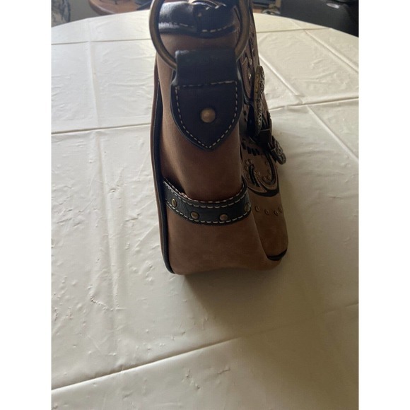 CCW Leather & Rhinestone Women's Purse- Brand New- Lots‎ Of Pockets - Picture 3 of 8